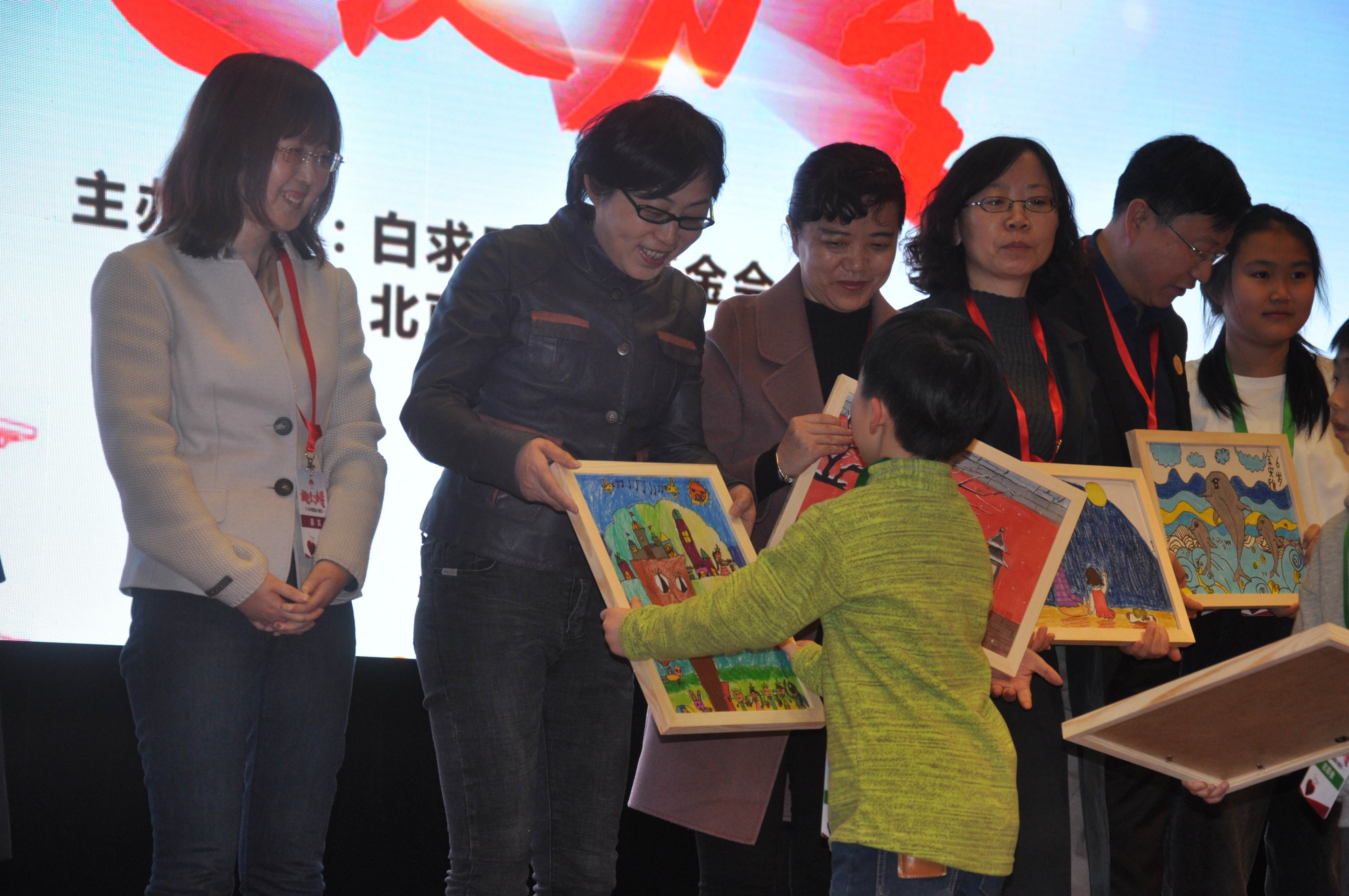 第四届“中国血小板日” 2019  书画作品赠予专家